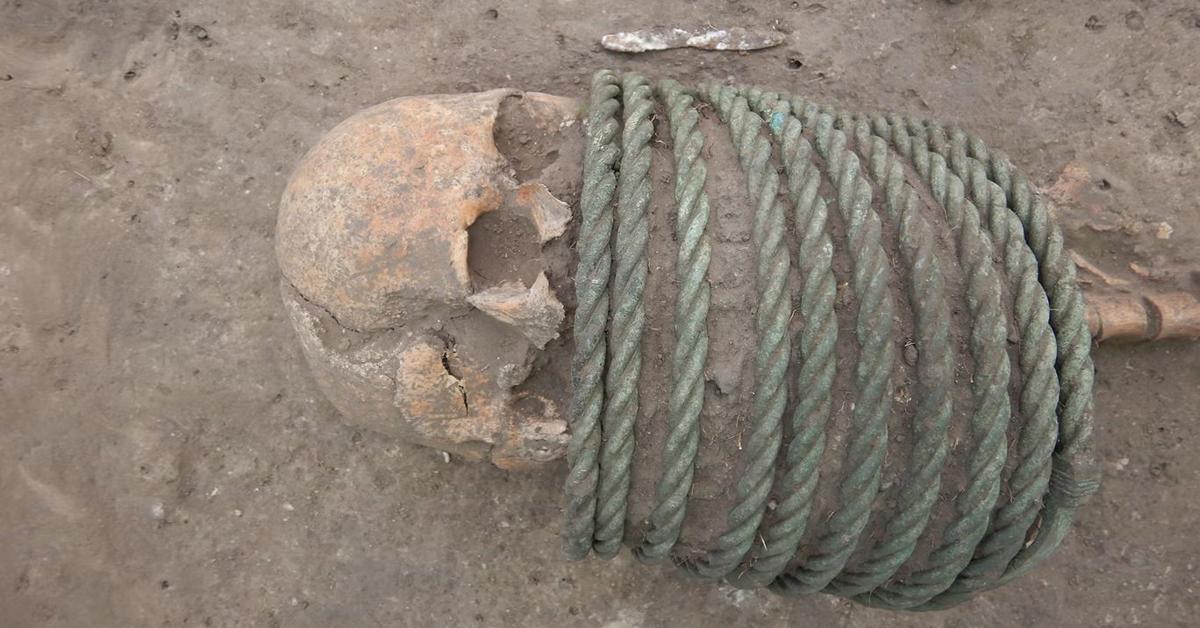 1,000-year-old grave in Ukraine reveals skeletons with neck rings