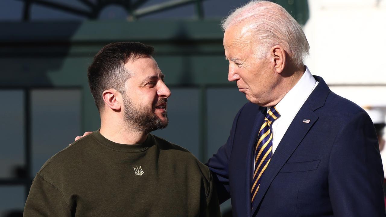 Biden allows Ukraine to hit Russia with American weapons