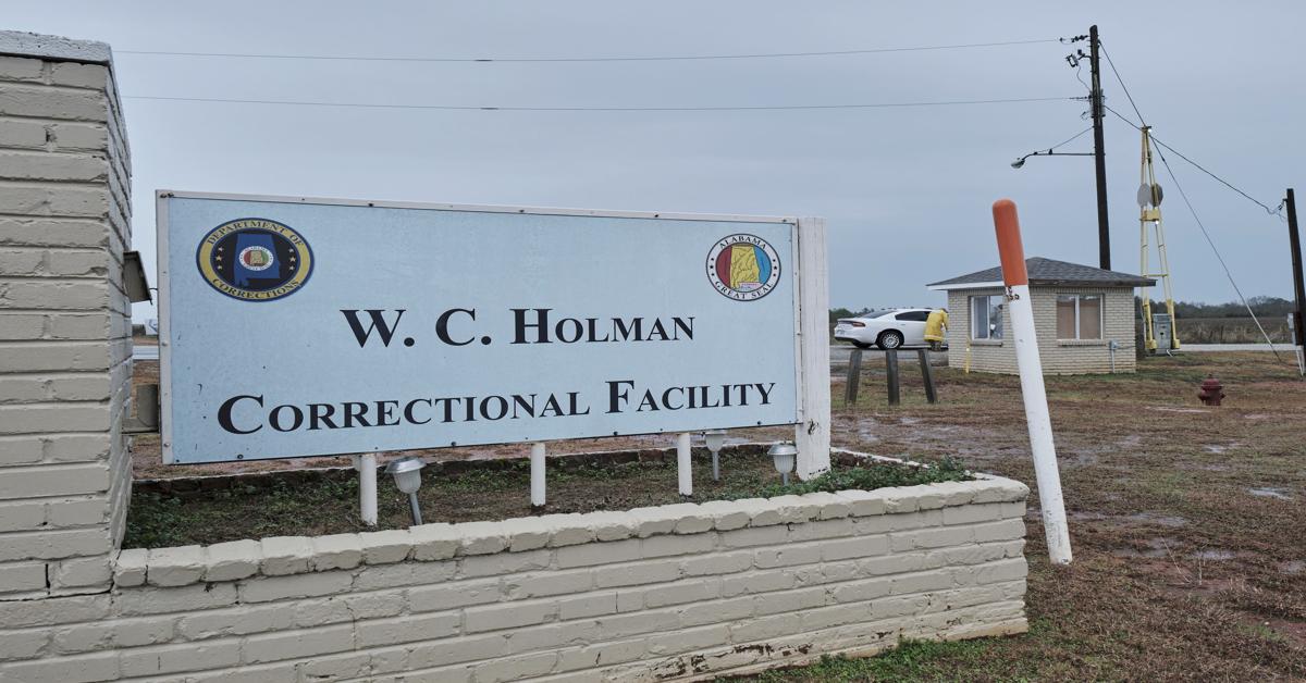 Controversial Execution in Alabama: First-Ever Nitrogen Gas Method Used
