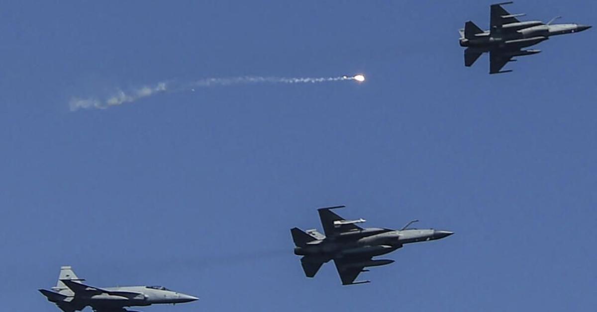 Pakistan airstrikes on Taliban hideouts in Afghanistan prompt retaliation