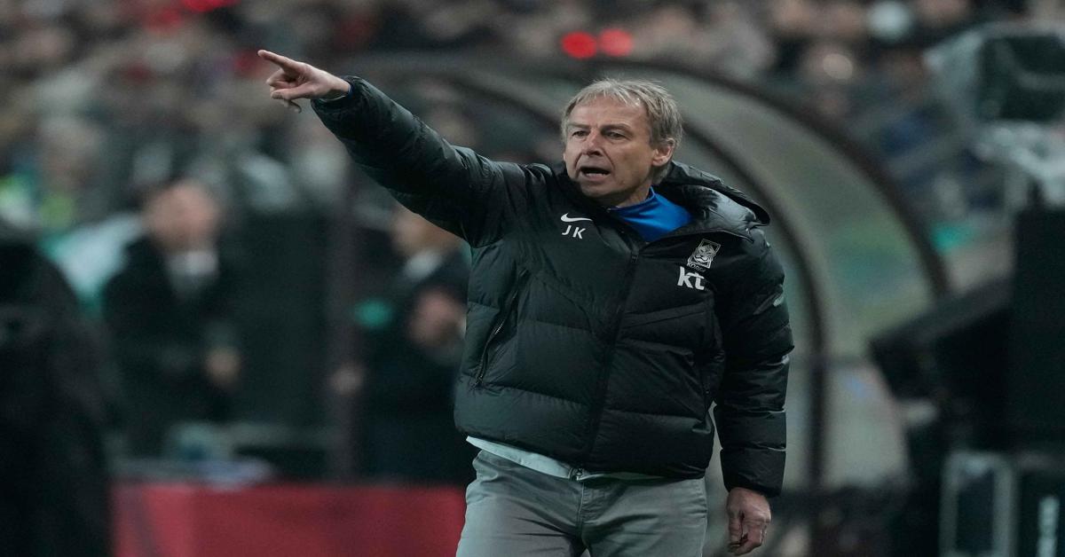 S. Korea's football coach sacked