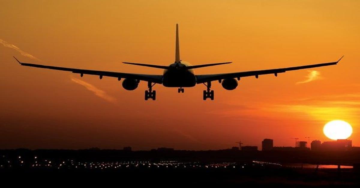 Sydney-Auckland flight drops altitude due to 'technical glitch,' 50 passengers injured