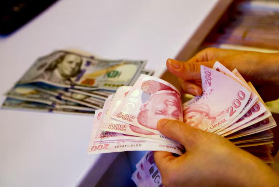 Turkish investors flock to lira as faith in economic stability grows