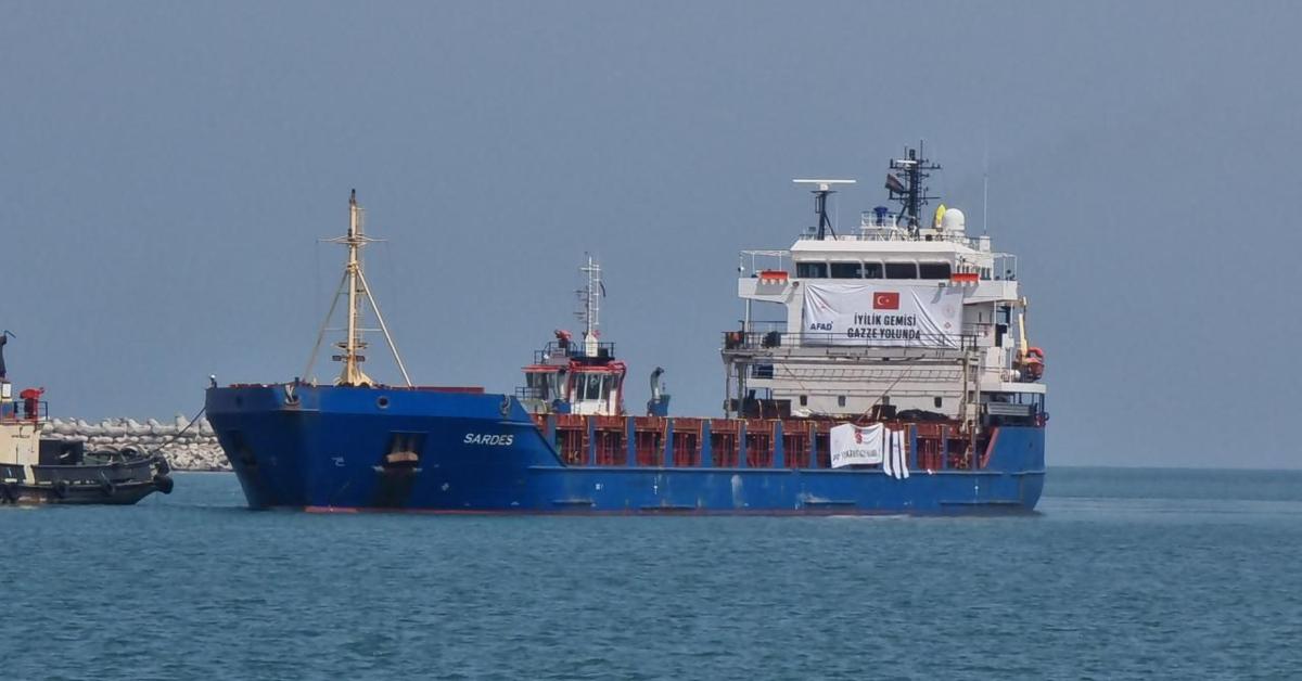 Türkiye's 8th humanitarian aid ship reaches El-Arish port for Gazans
