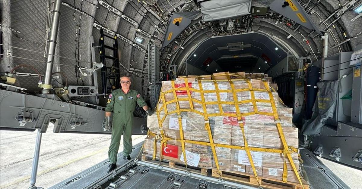 Türkiye’s aid for Gaza reaches Jordan