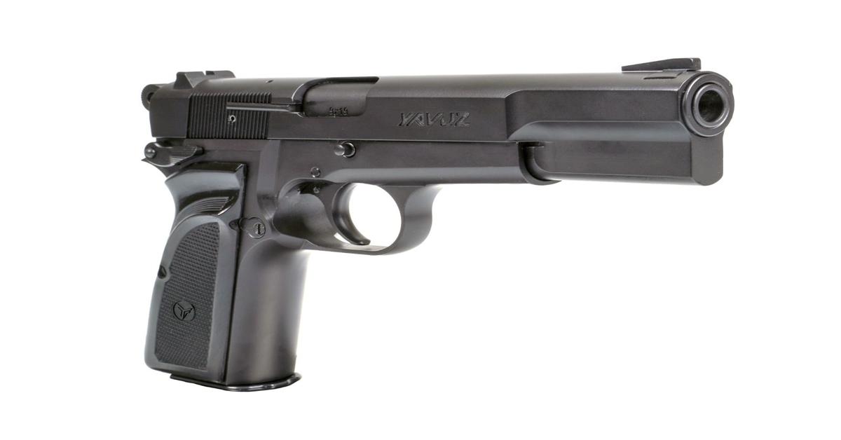 US recognizes Turkish pistol manufacturer with award