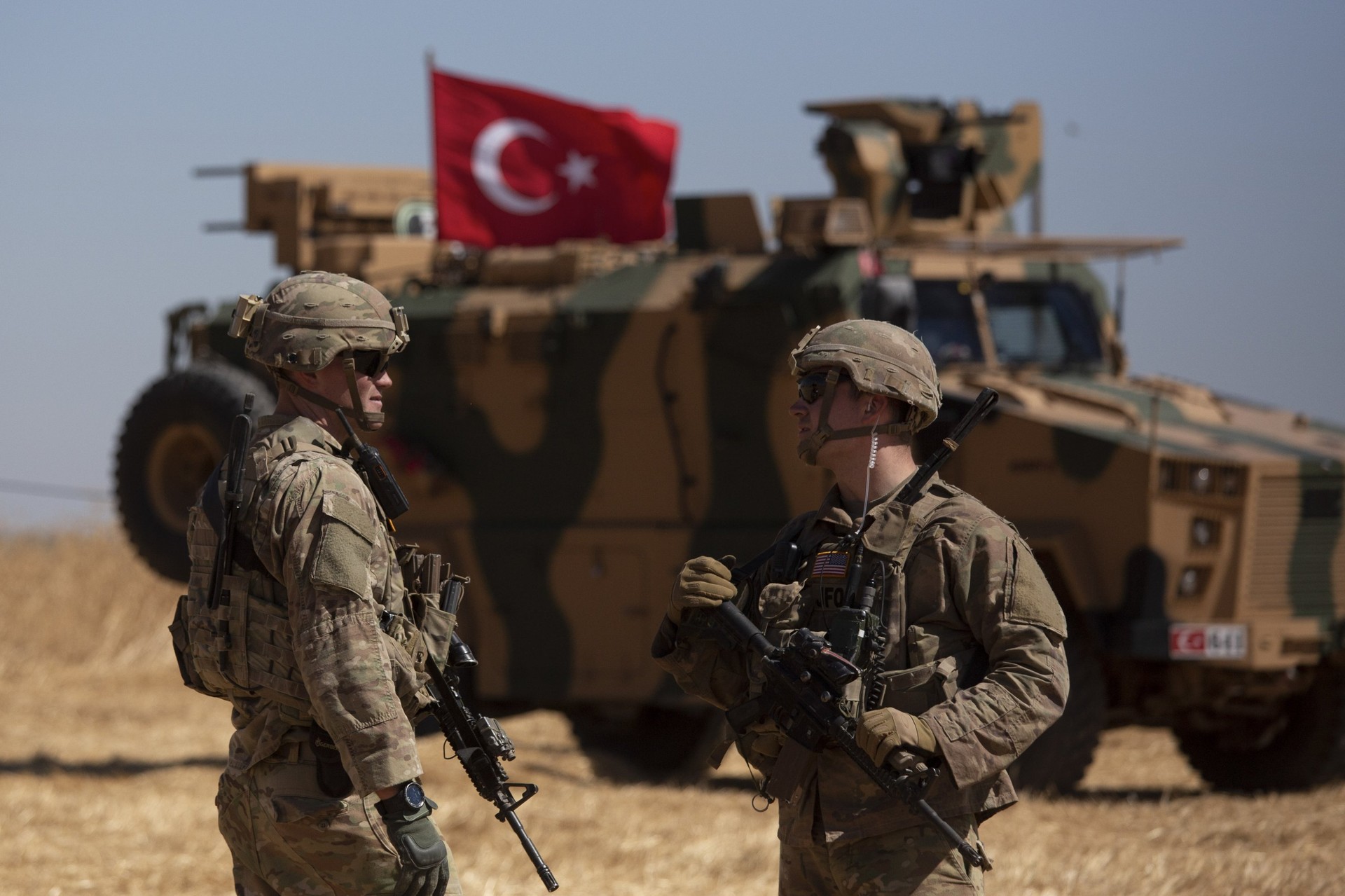 Türkiye strengthens positions in Syria ahead of possible military tensions