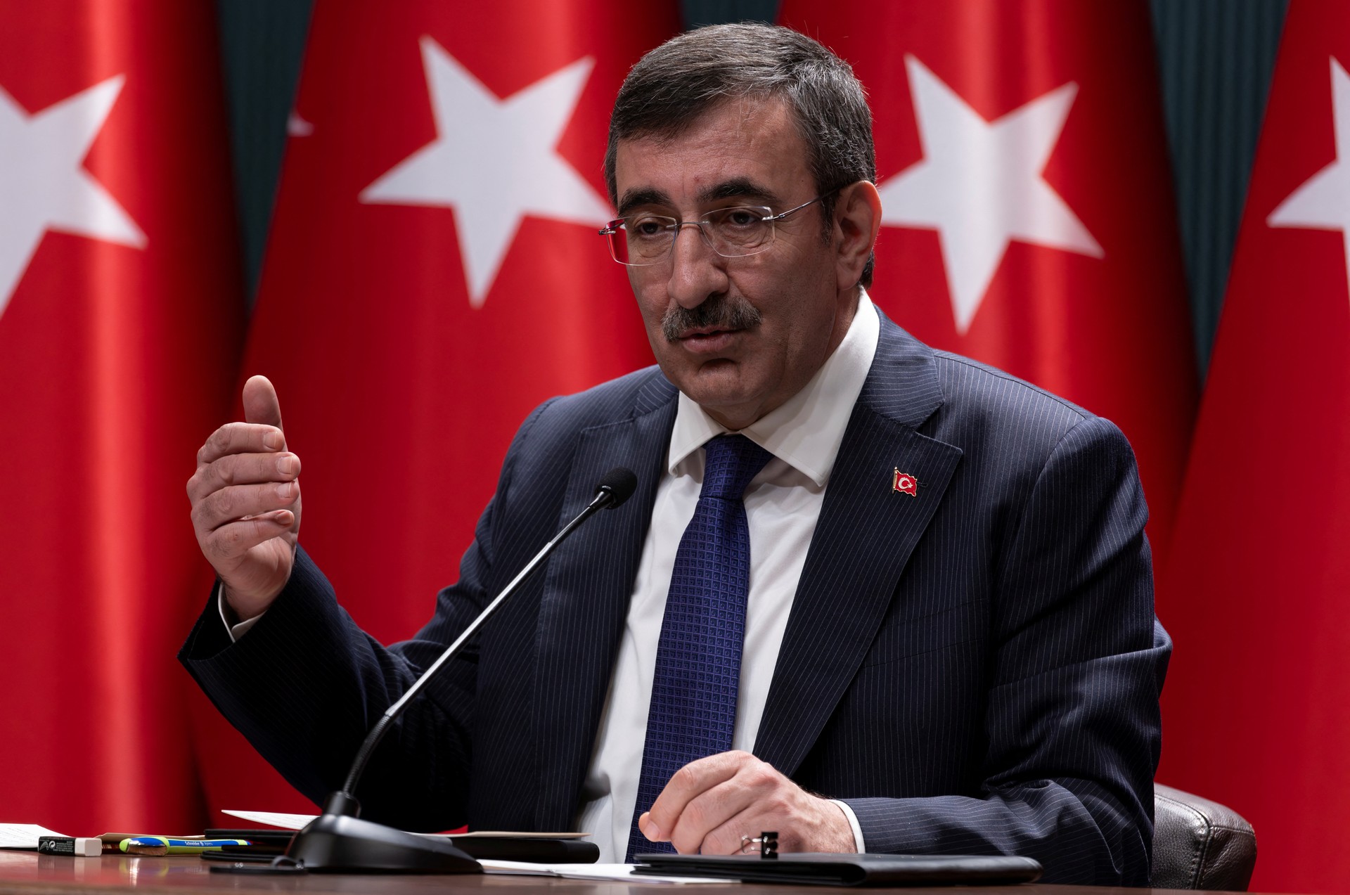 VP Yilmaz announces 3-year economic targets, maintains policy framework