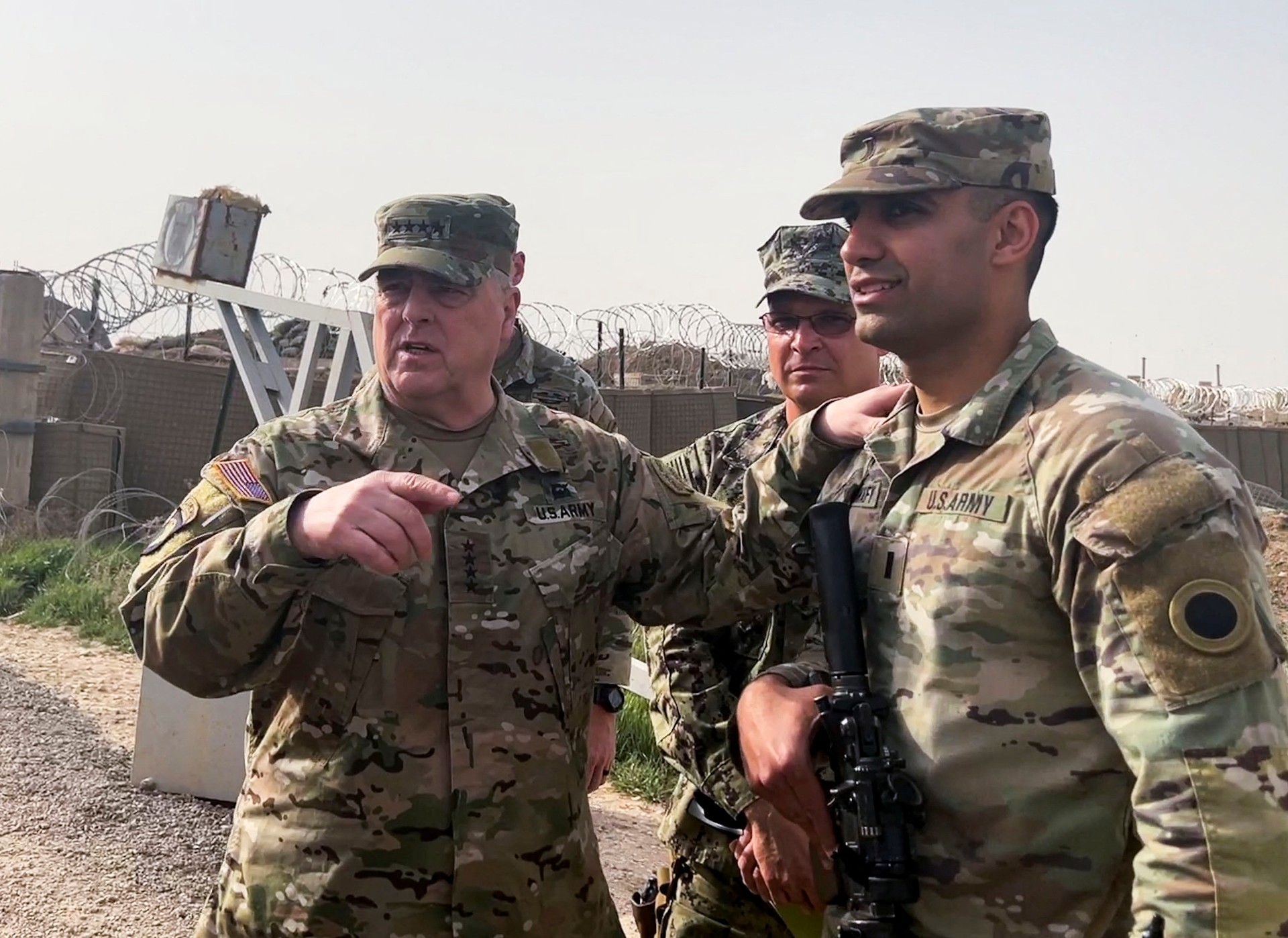 British soldiers in US uniforms at Turkish border, says Turkish columnist