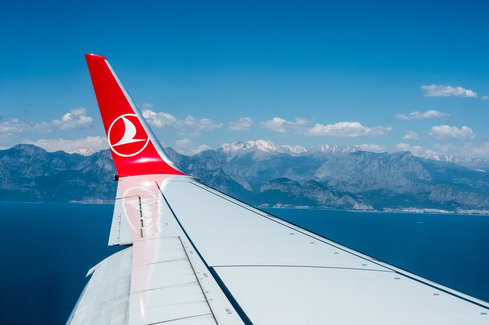 Turkish airspace achieves all-time high with 5,573 flights on Eid eve