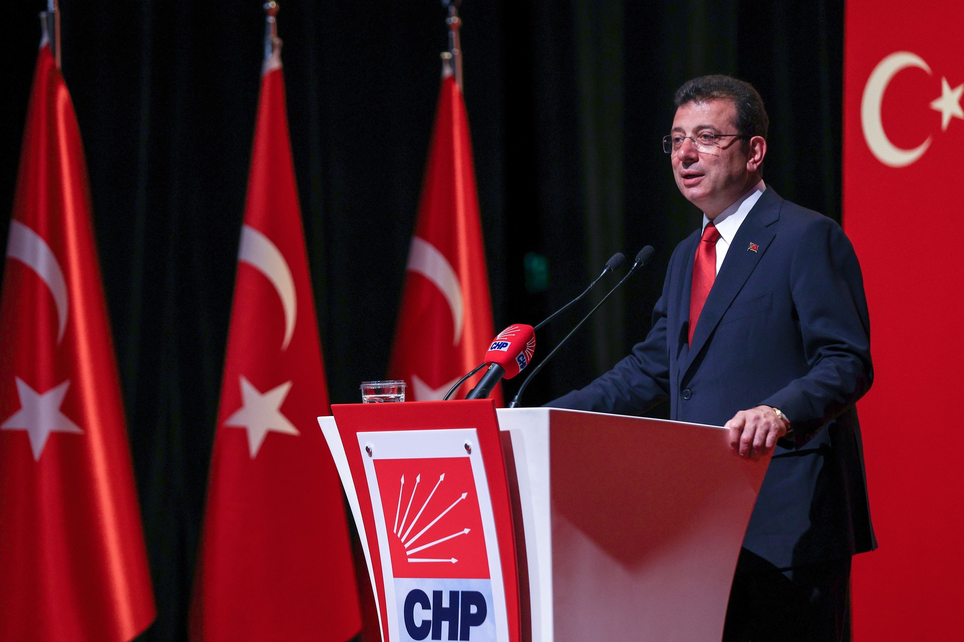 Imamoglu elected president of Union of Municipalities of Türkiye
