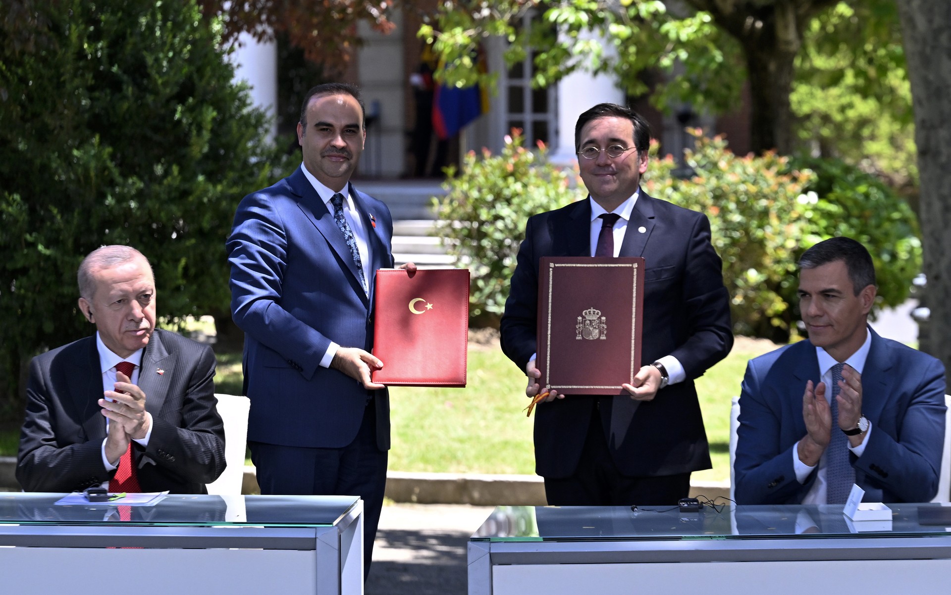 Türkiye to expand defense partnership with Spain, Erdogan announces