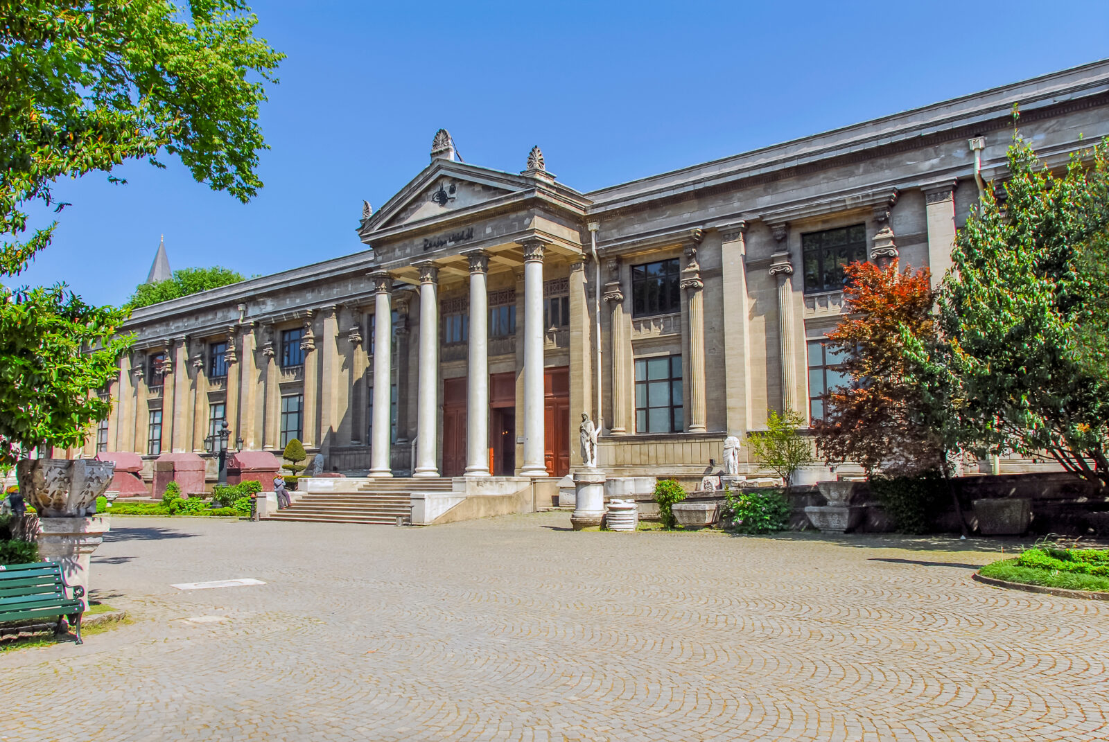 Which museums are open in Istanbul during Eid al-Adha?