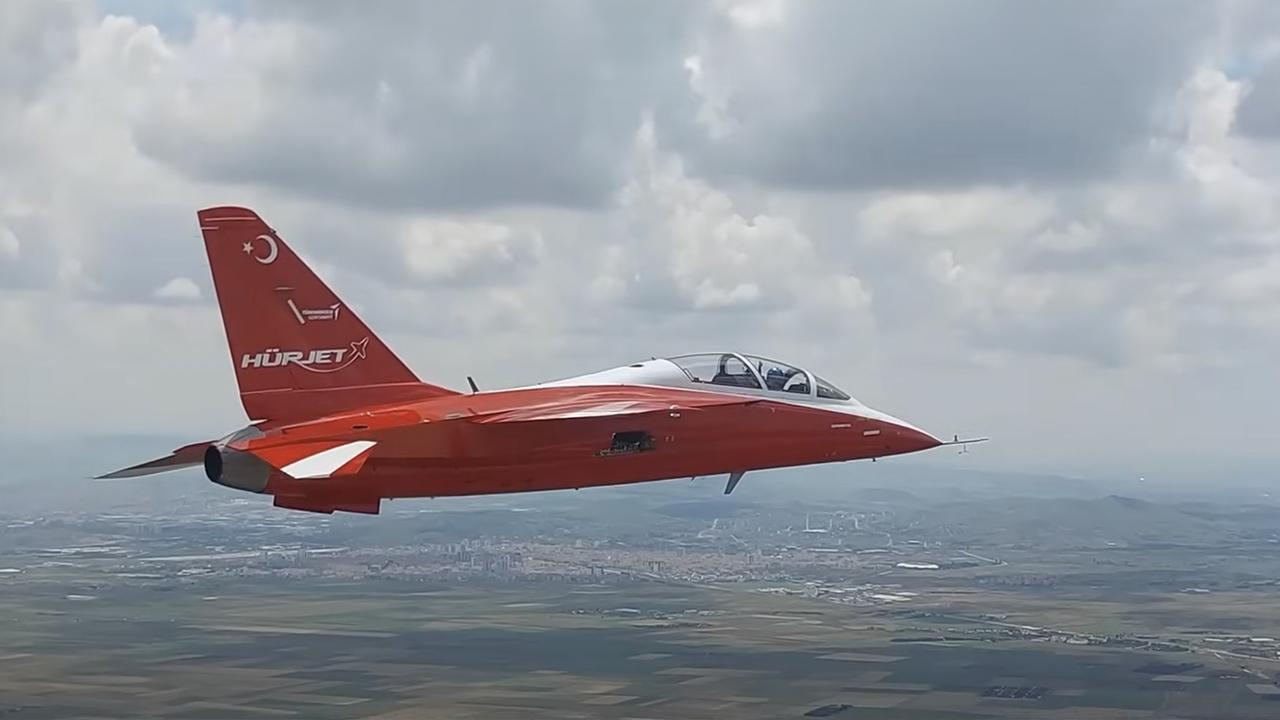 Hurjet, Gokbey to fly over England this summer