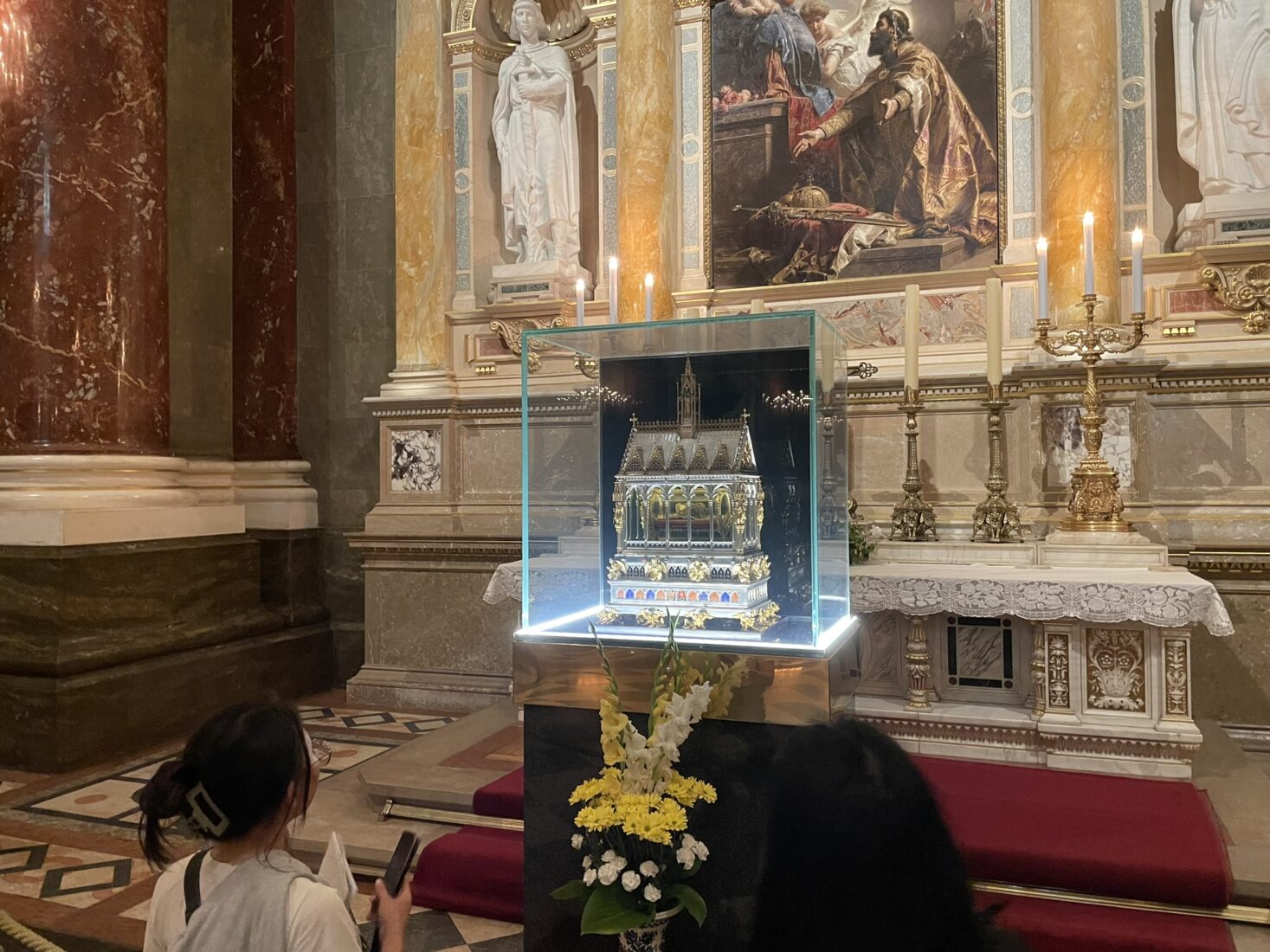 Discover story about St. Stephen's Basilica, secret 'holy right hand' kept during Turkish rule