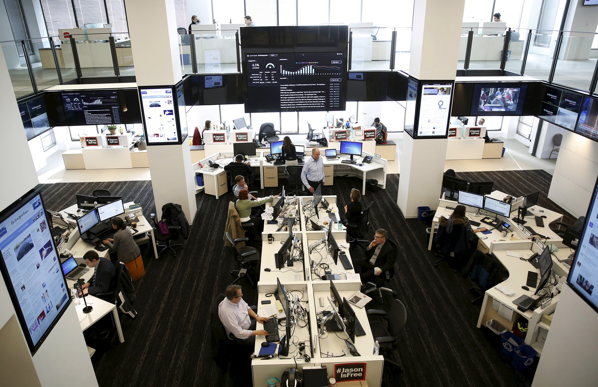 View of two newsroom floors during the grand opening of the Washington Post in Washington, January 28, 2016. (Reuters Photo)