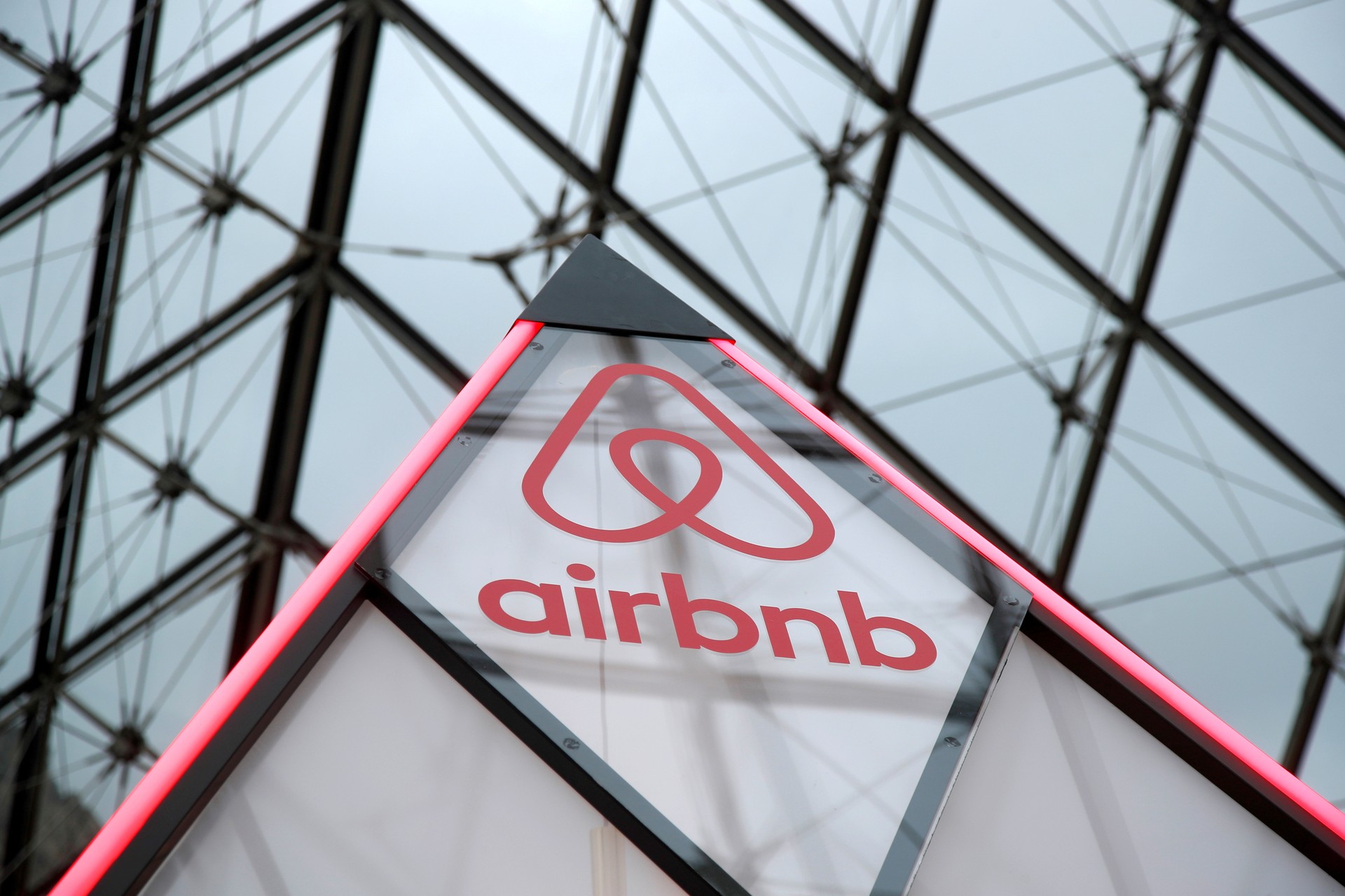 Barcelona's plan to phase out Airbnb and tourist apartment rentals by 2029