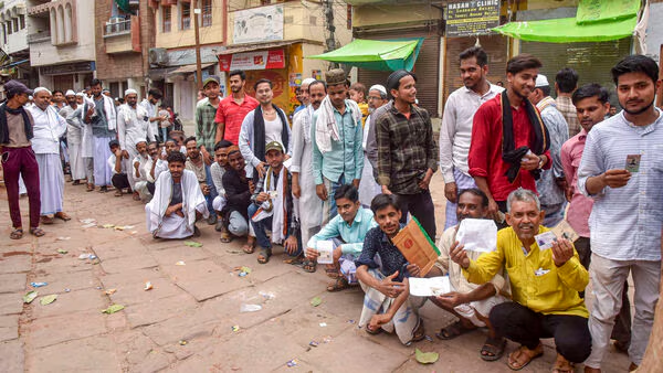 India votes for cautious continuity