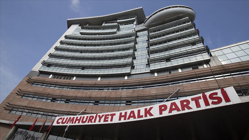 Ruling AK Party delegation visits main opposition party for Eid al-Adha