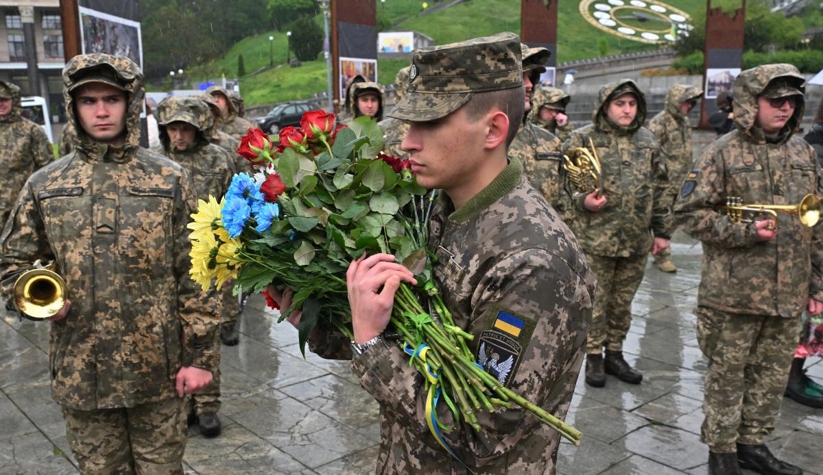 Ukraine halts passport issuance abroad for military-aged men amid manpower shortages