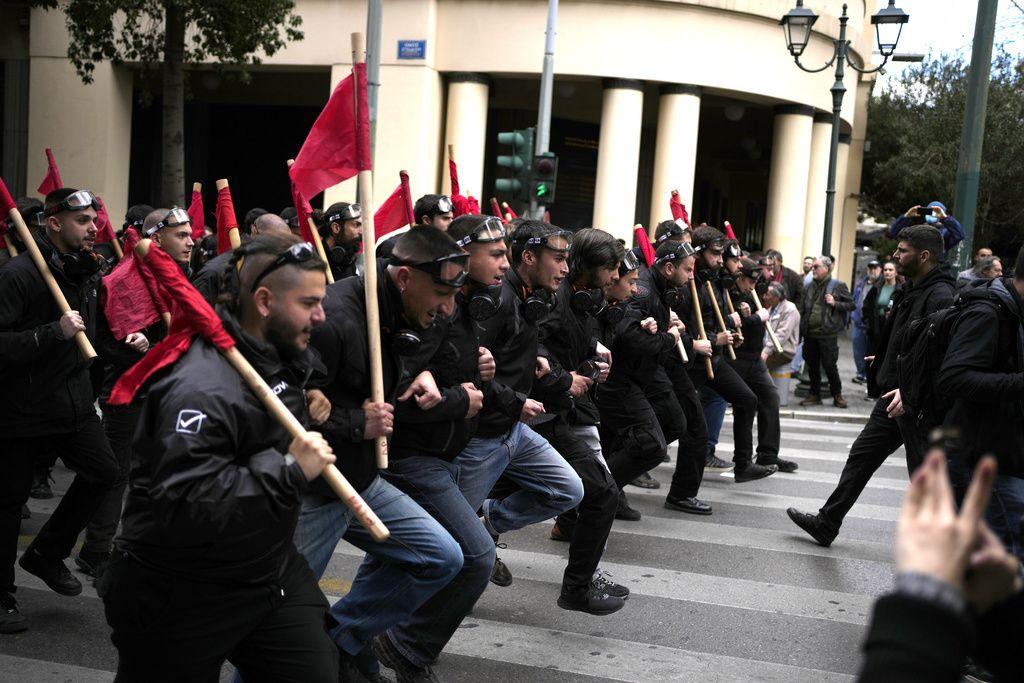 Violence erupts as Greek students protest legislation allowing foreign universities