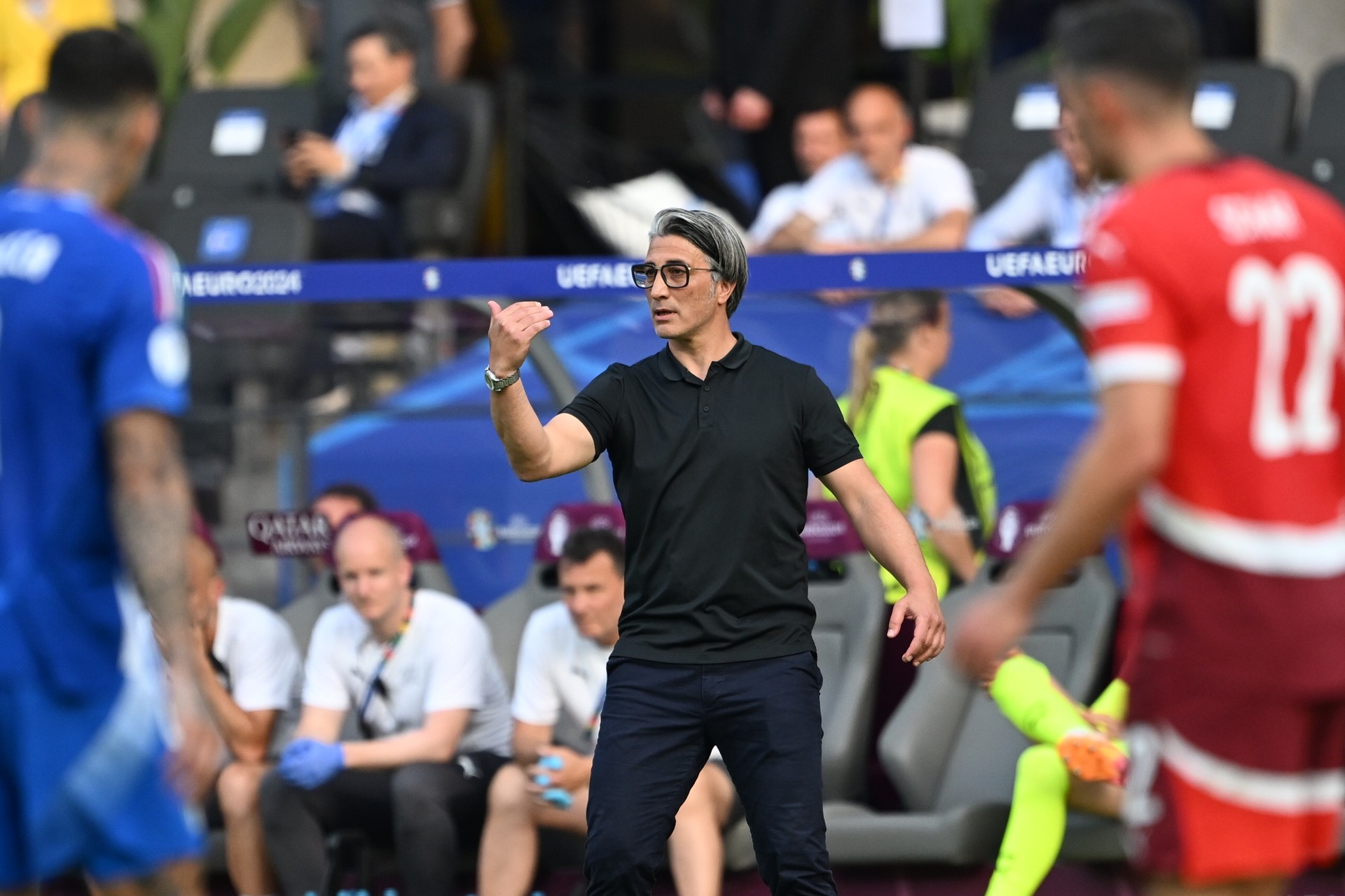 Swiss national team renews contract of Turkish-origin coach Yakin