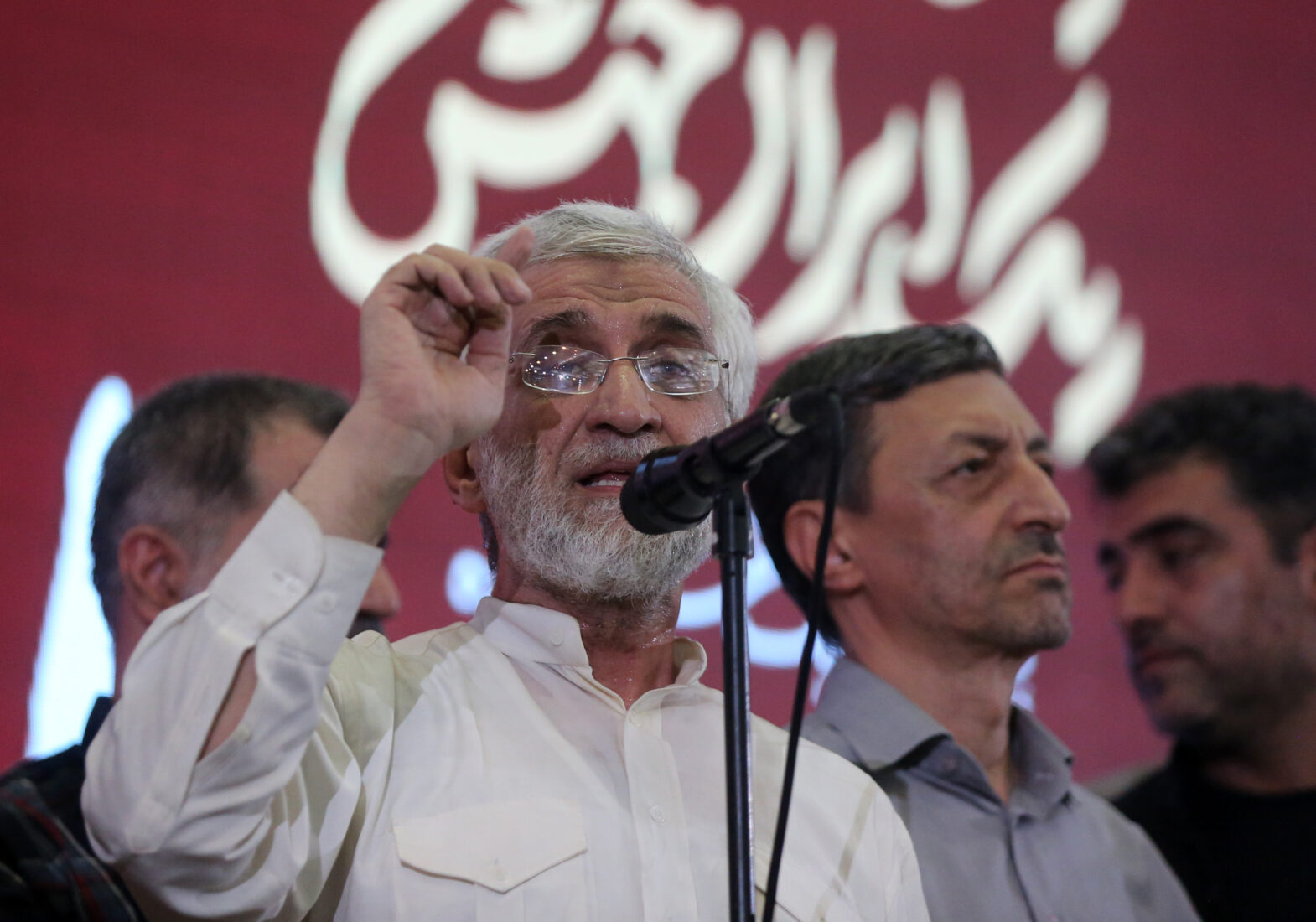 Iranians head to polls in election runoff to elect new president