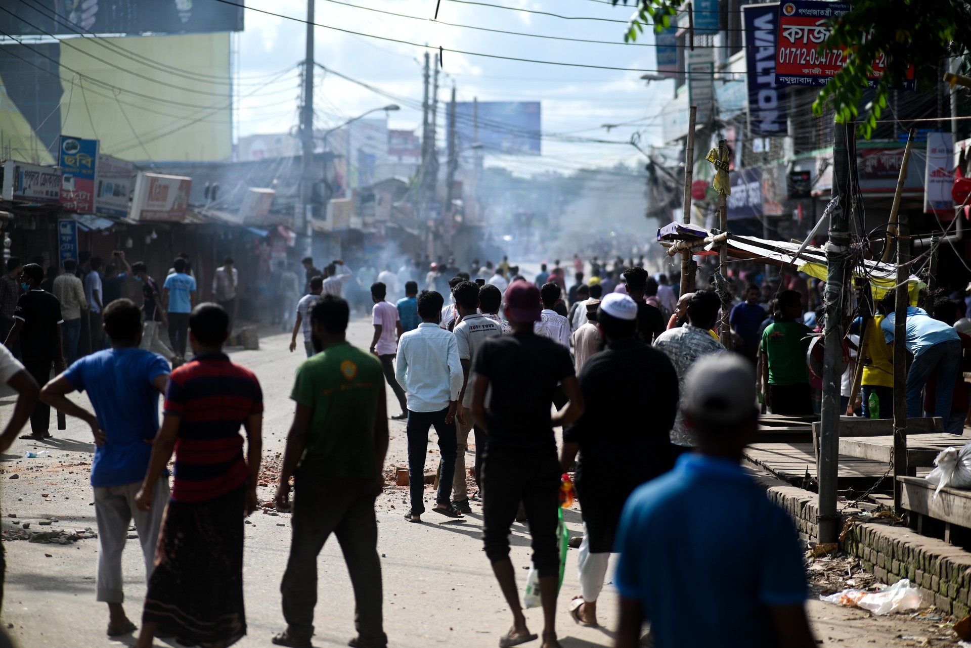 Life halts in Bangladesh as protests erupt over public sector quotas, leaving 7 dead