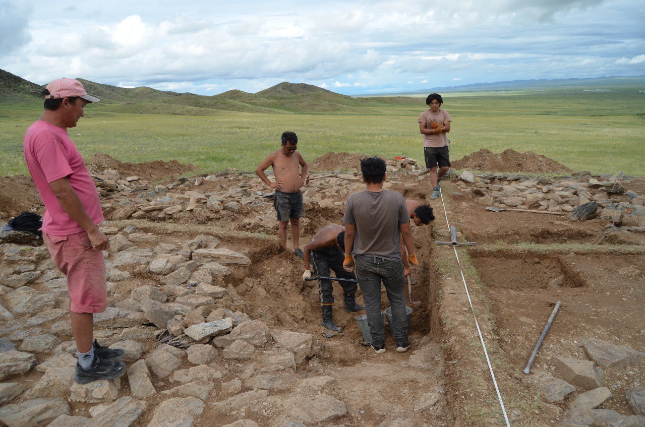 “Culture of Horsemen-2024” joint field studies on the history, culture and art of nomads in cooperation with Mongolia Culture and Art University and Istanbul University, Shovh Uul Mountain and Tuul River basin in Altanbulag district of Tuv province of Mongolia, July 24, 2024 (AA Photo)
