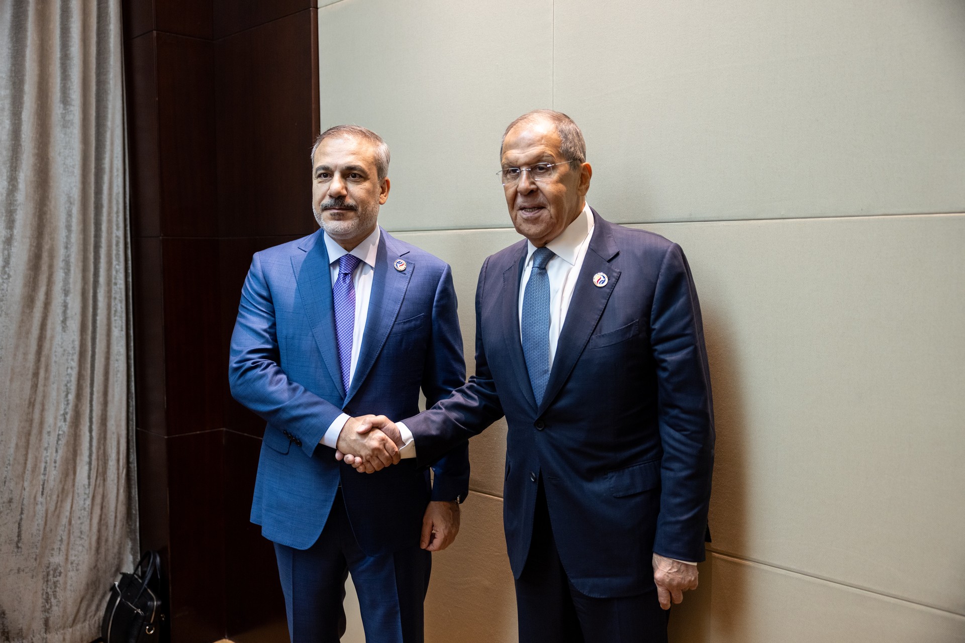 Moscow evaluating Türkiye’s proposal for peace talks with Ukraine: Russian FM