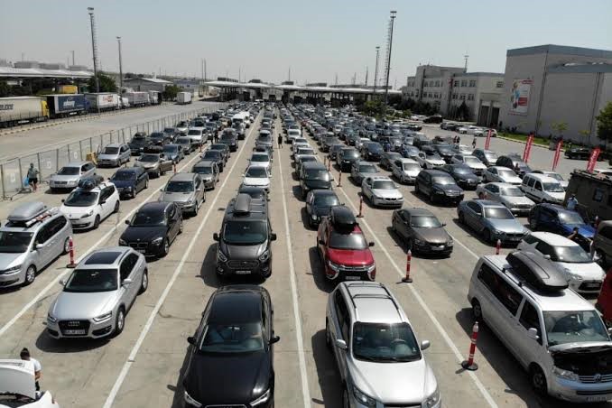 Expatriate Turkish citizens living in many European countries on their way to spend their summer vacations in their homeland, Türkiye, July 10, 2024 (Photo by IHA)