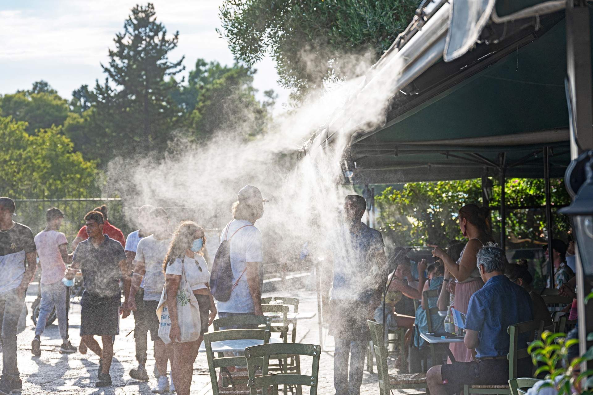 Extreme heat in Greece prompts protective measures, wildfire alerts
