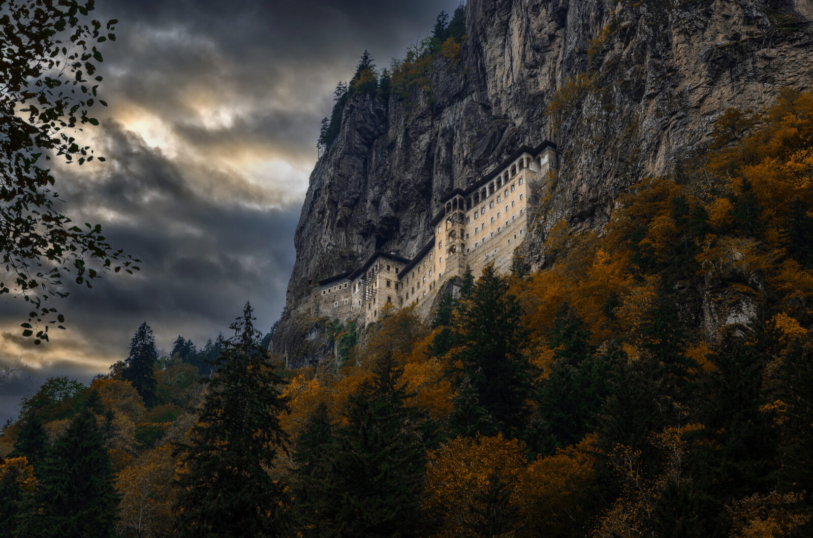 Visit Sumela Monastery in Trabzon: A journey through history, faith