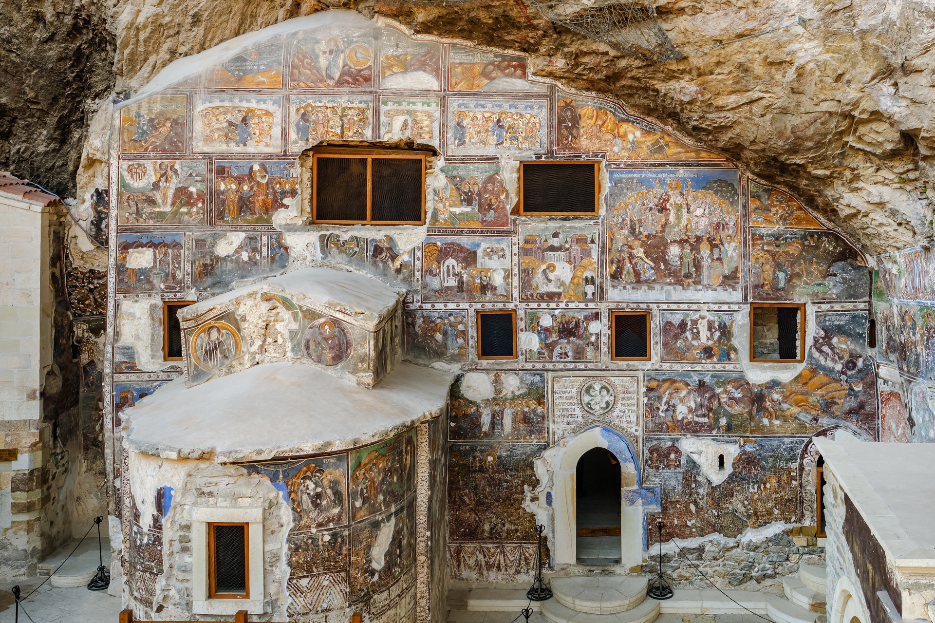 Ancient Christian frescoes inside the Rock Church at Sumela Monastery in Trabzon, Türkiye. (Adobe Stock Photo) 
