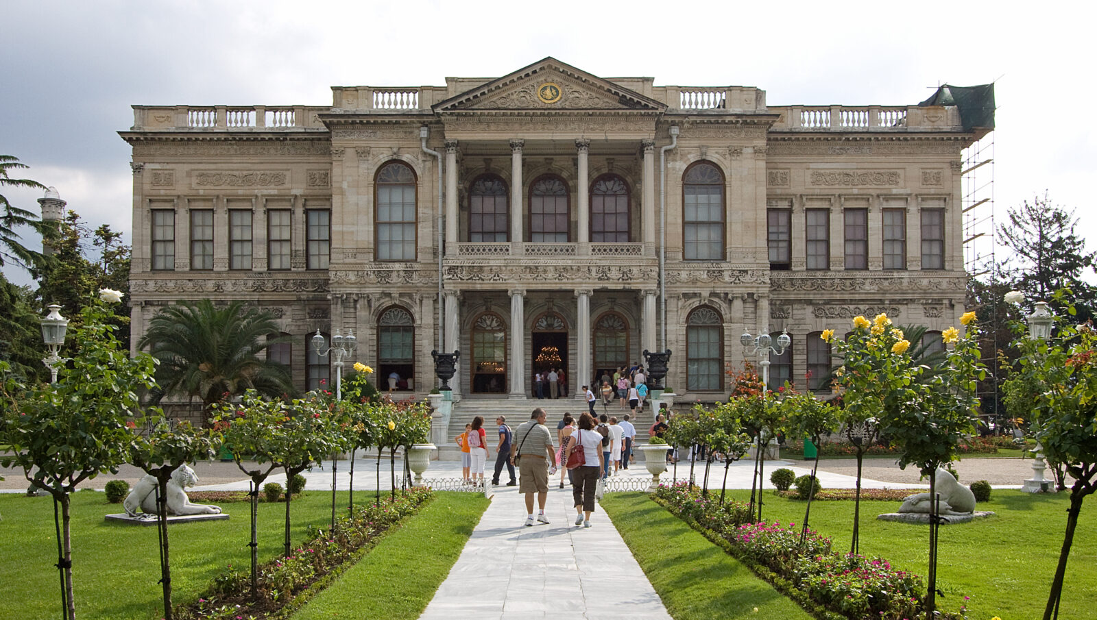 Increase in visitors at Turkish National Palaces despite rising fees