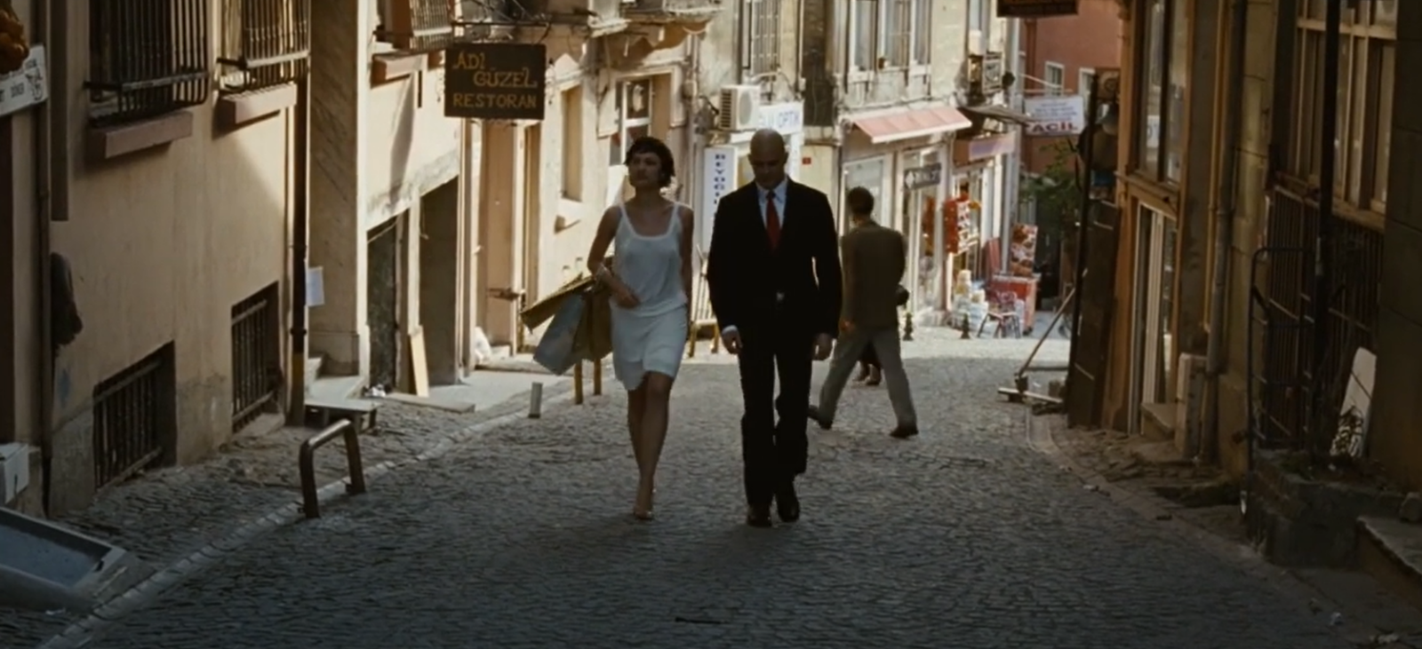 Foreign films in Istanbul: Historical richness vs. misleading visuals