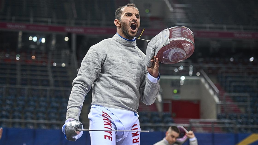 Enver Yildirim wins the bronze medal at the Senior Men's Sword World Cup, bringing Türkiye its first medal in its history in this organization, Budapest, Hungary, March 23, 2024. (AA Photo)