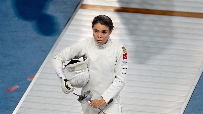 National athlete Ilke Ozyuksel reaches the final of the 2024 Modern Pentathlon World Cup held in Ankara, Türkiye, May 23, 2024. (AA Photo)