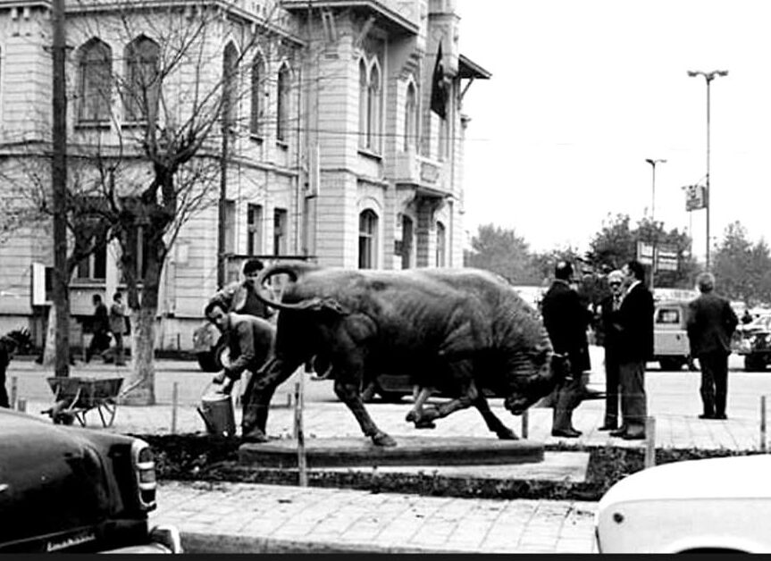 All you need to know about Kadikoy's Bull Statue in Istanbul
