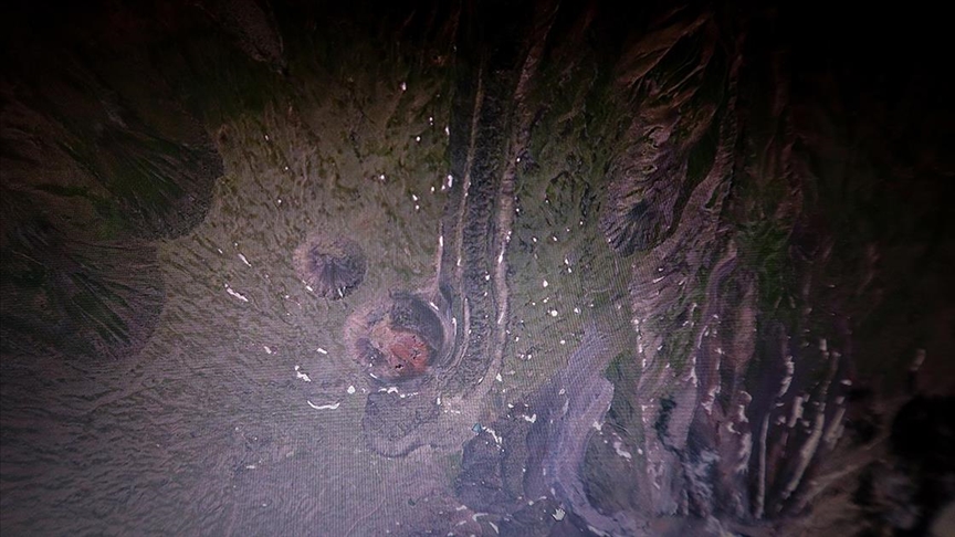 New nature adventure unlocked: Explore Mount Ararat’s meteor craters in Türkiye