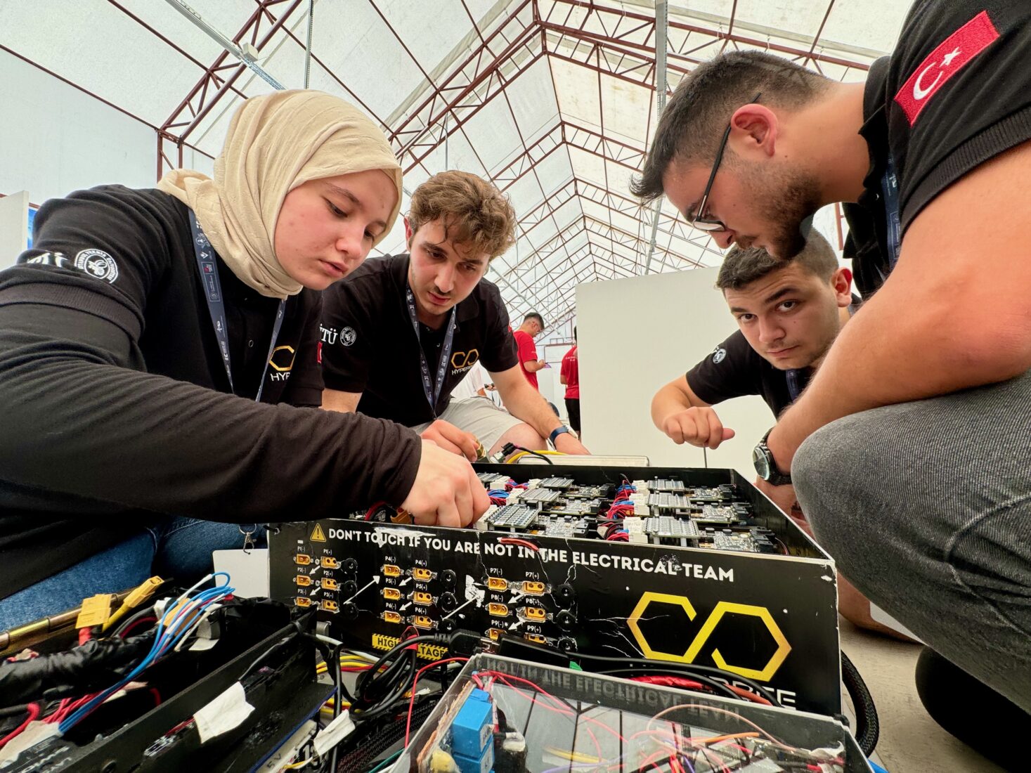 Turkish engineers make waves in hyperloop technology with international triumph