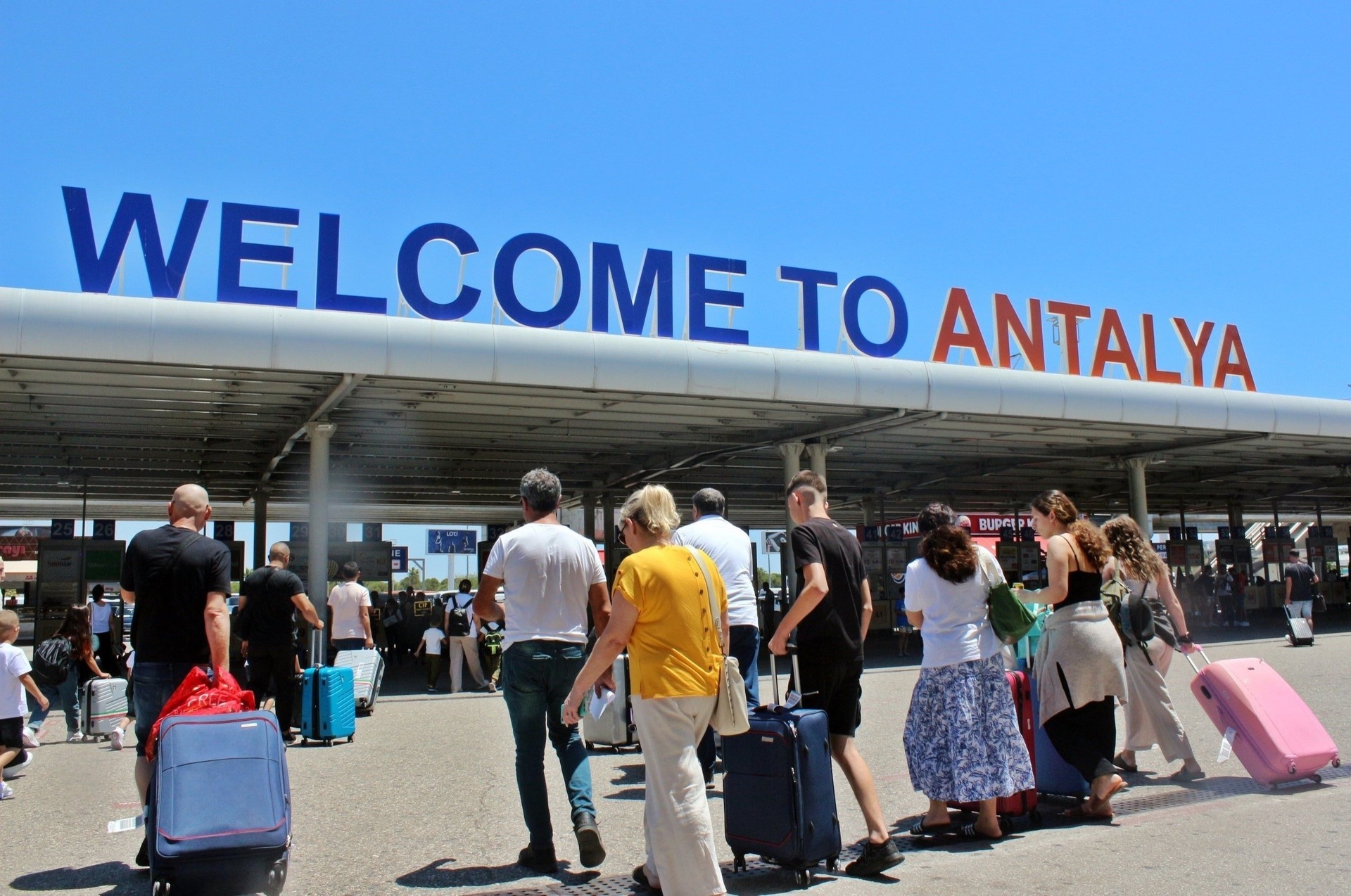 Antalya Airport set to double capacity with new terminals, says transport minister