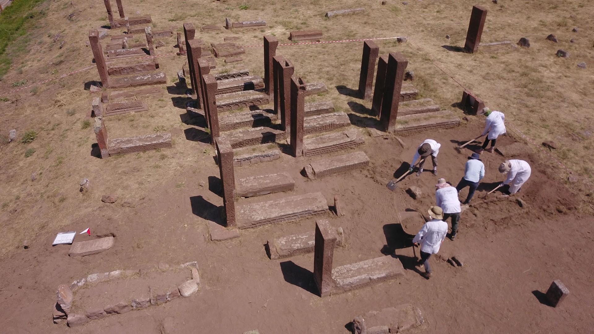 Restoration work erases World War I damage at Türkiye's Seljuk Square Cemetery