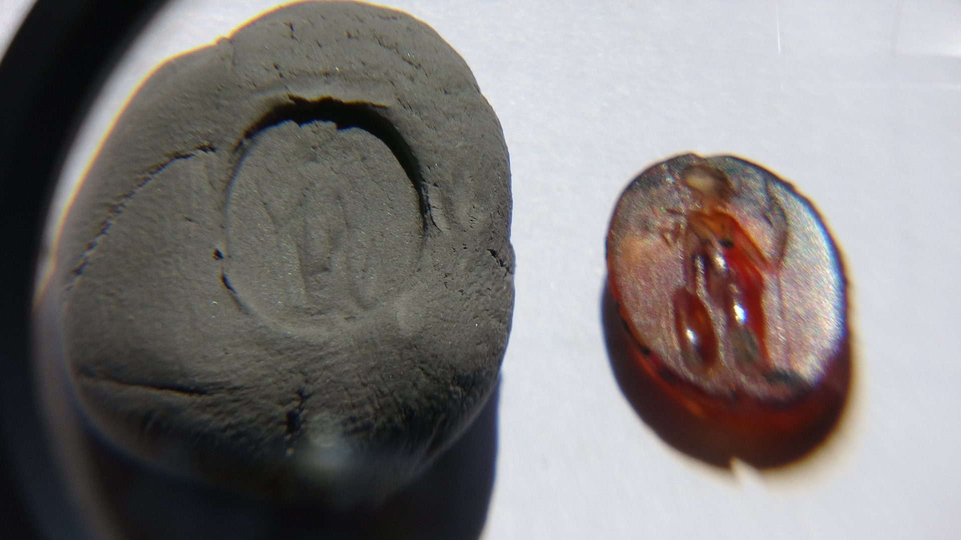 1,700-year-old ringstone discovered at Assos archaeological site in Türkiye
