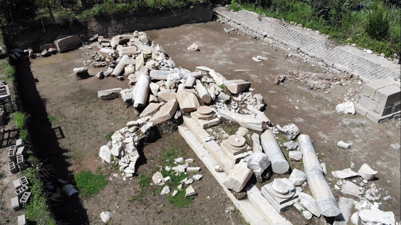 Excavations in Türkiye's Amastris reveal 1,600-year-old earthquake, flood damage