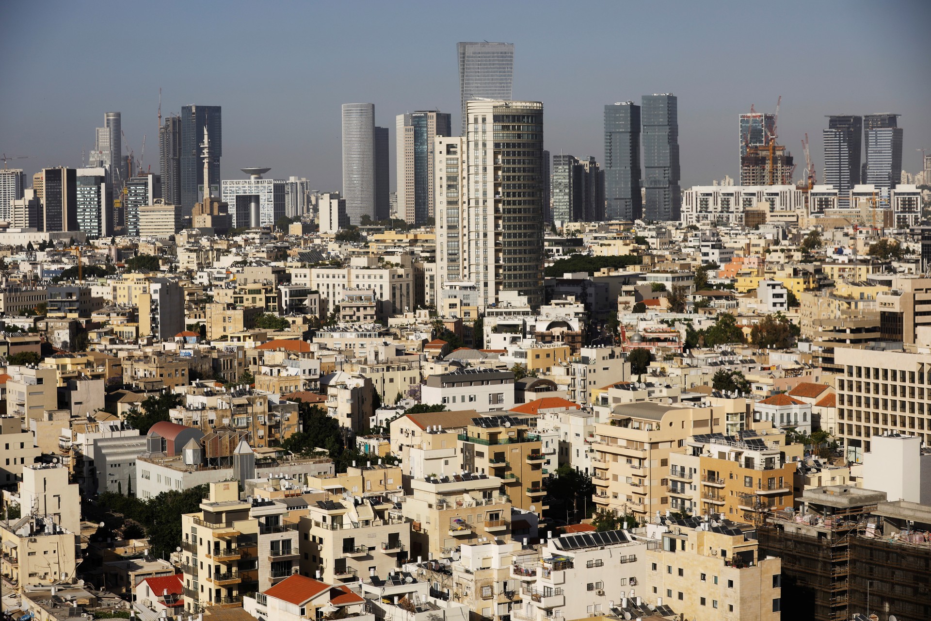 A general view of Tel Aviv's skyline is seen through a hotel window in Tel Aviv, Israel May 15, 2017. Picture taken May 15, 2017. (Reuters Photo)