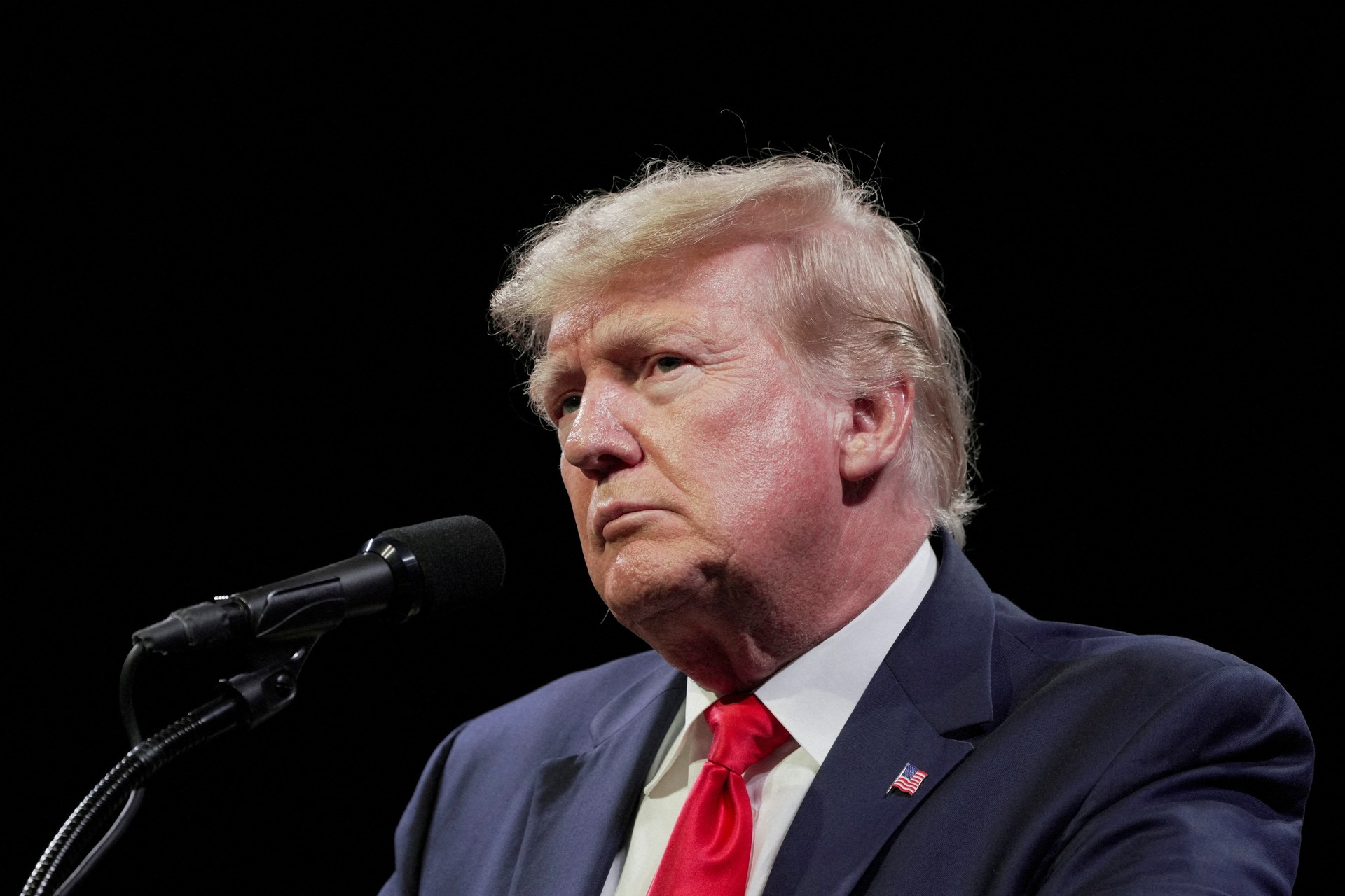 Trump campaign claims hack, blames Iran for breach of internal communications