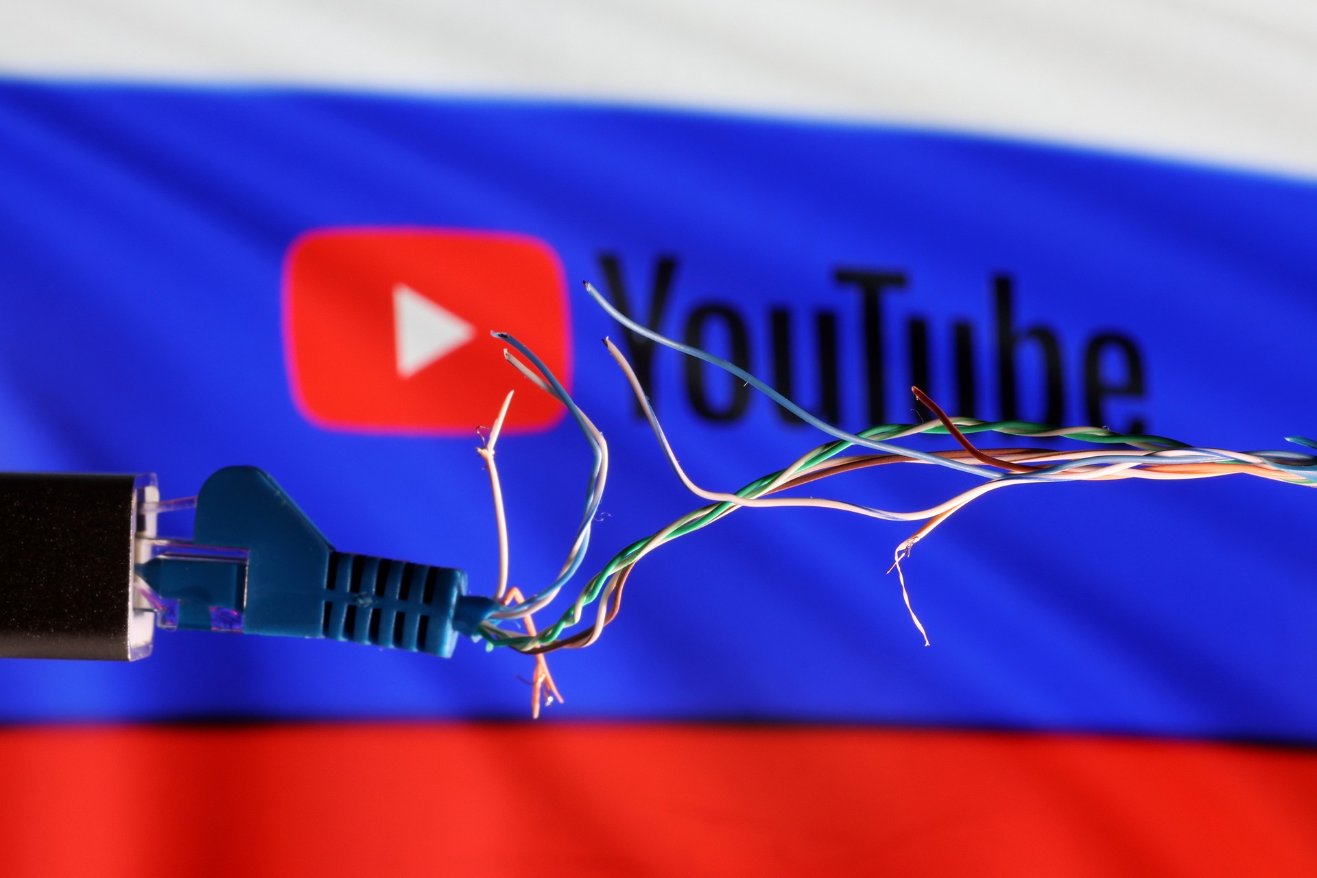 Mass YouTube outage in Russia