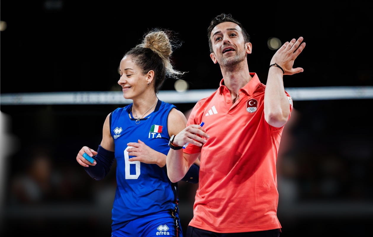 Turkish volleyball team's coach Santarelli celebrates 7 titles in 2024