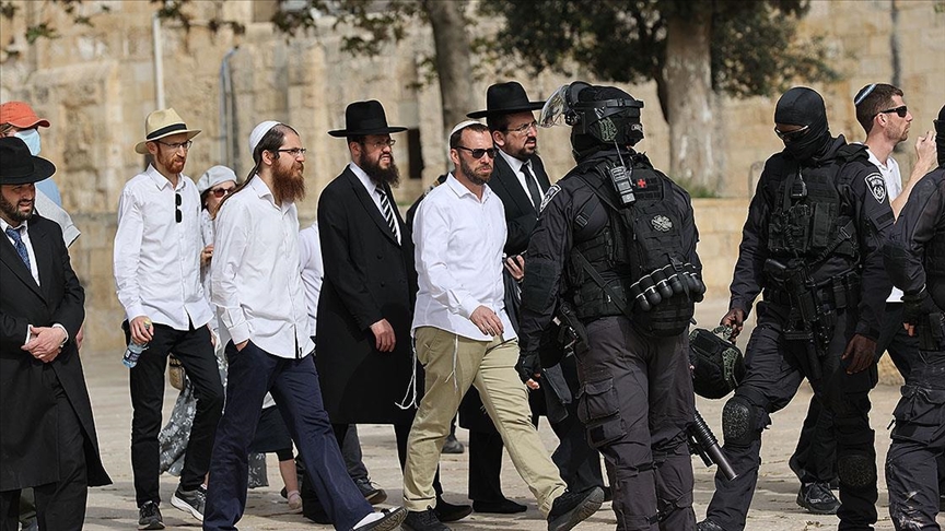 Israeli rabbis oppose government's plan to fund raids on Al-Aqsa Mosque